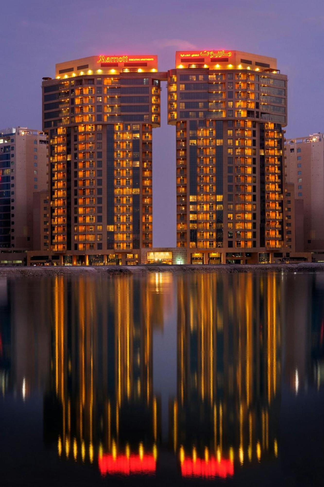 Marriott Executive Apartments Manama, Bahrain Екстер'єр фото The Address, Dubai Marina